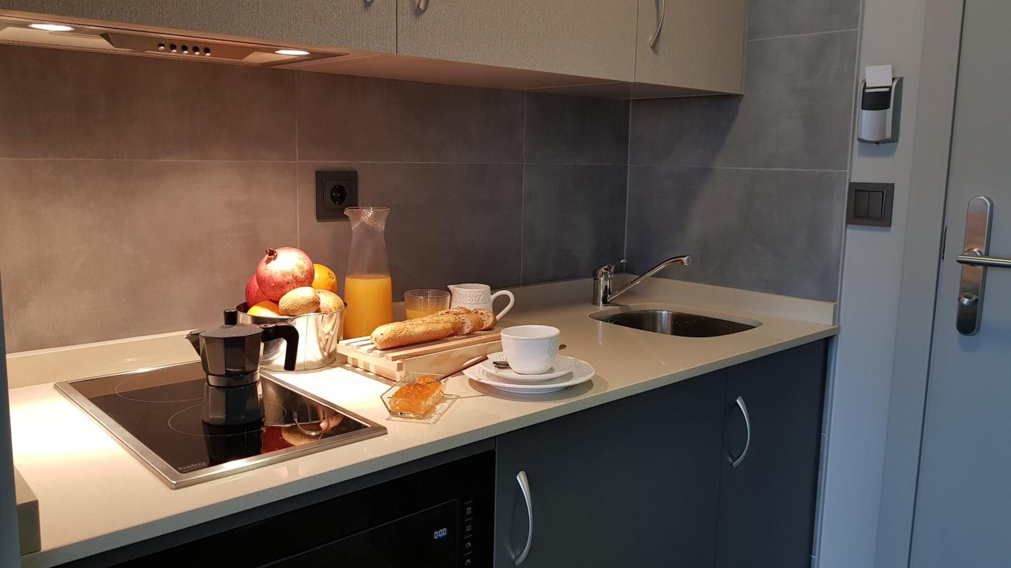 Apartahotel 5Dos5 Oviedo Dış mekan fotoğraf