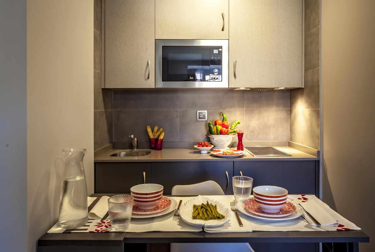 Apartahotel 5Dos5 Oviedo Dış mekan fotoğraf