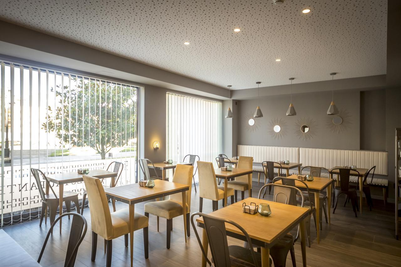 Apartahotel 5Dos5 Oviedo Dış mekan fotoğraf