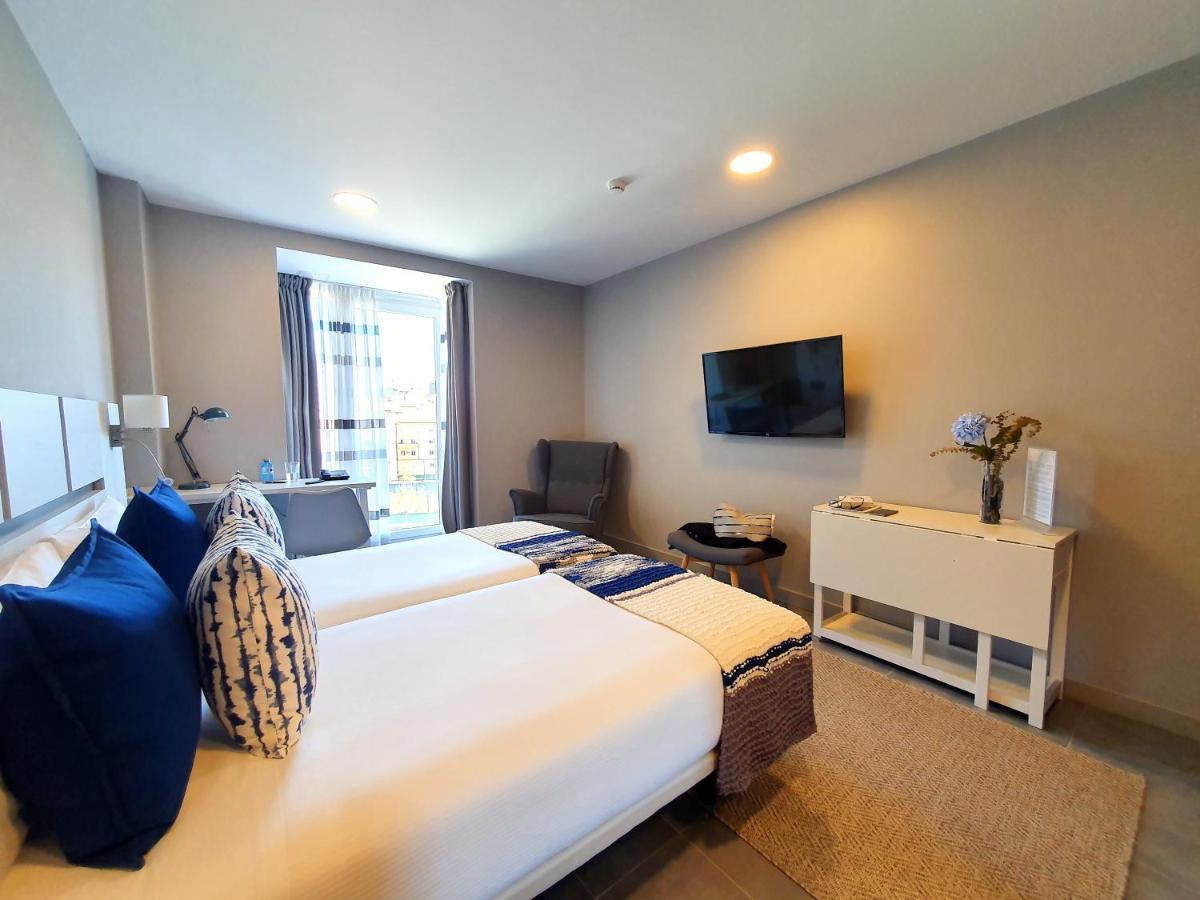 Apartahotel 5Dos5 Oviedo Dış mekan fotoğraf